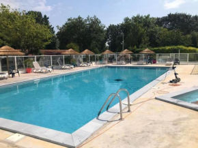 Bungalow de 2 chambres avec piscine partagee jardin clos et wifi a Meschers sur Gironde
